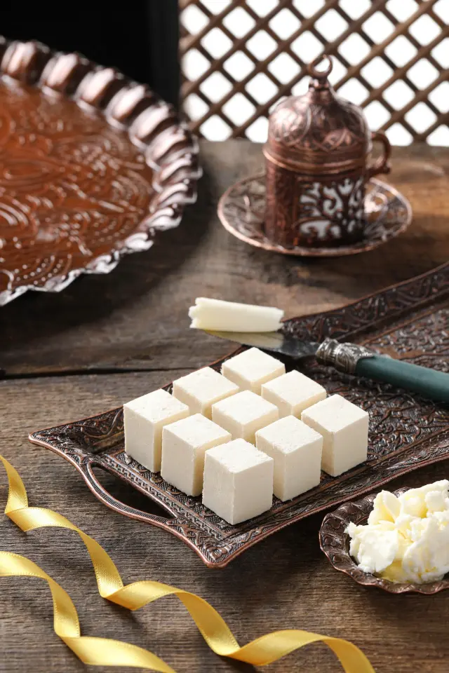 Tereyağlı Çekme Helva 550G