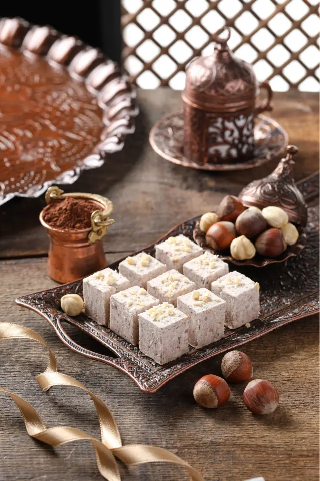 Kakaolu Fındıklı Vanilyanlı Çekme Helva 280G